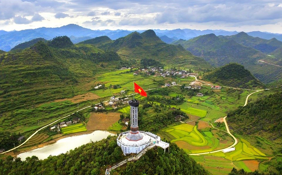 Lung Cu Flag Tower